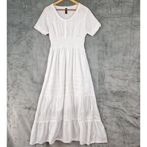 Me 2 Magic‎ Dress XL Cottagecore Eyelet Crochet Prairie Boho Hippie Tiered Maxi